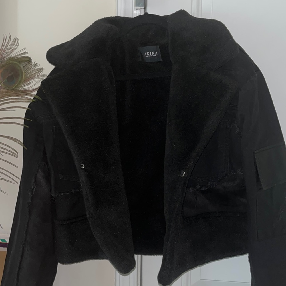 AKIRA Denim Shearling jean jacket part fleece in black. Size XL. NWT